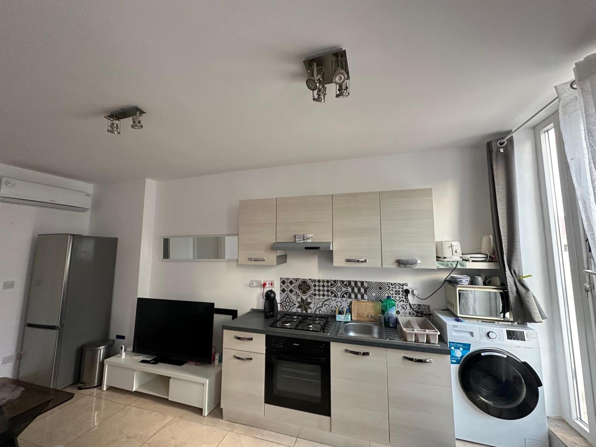One Bedroom Appartment With Terrace In Sliema Exteriör bild