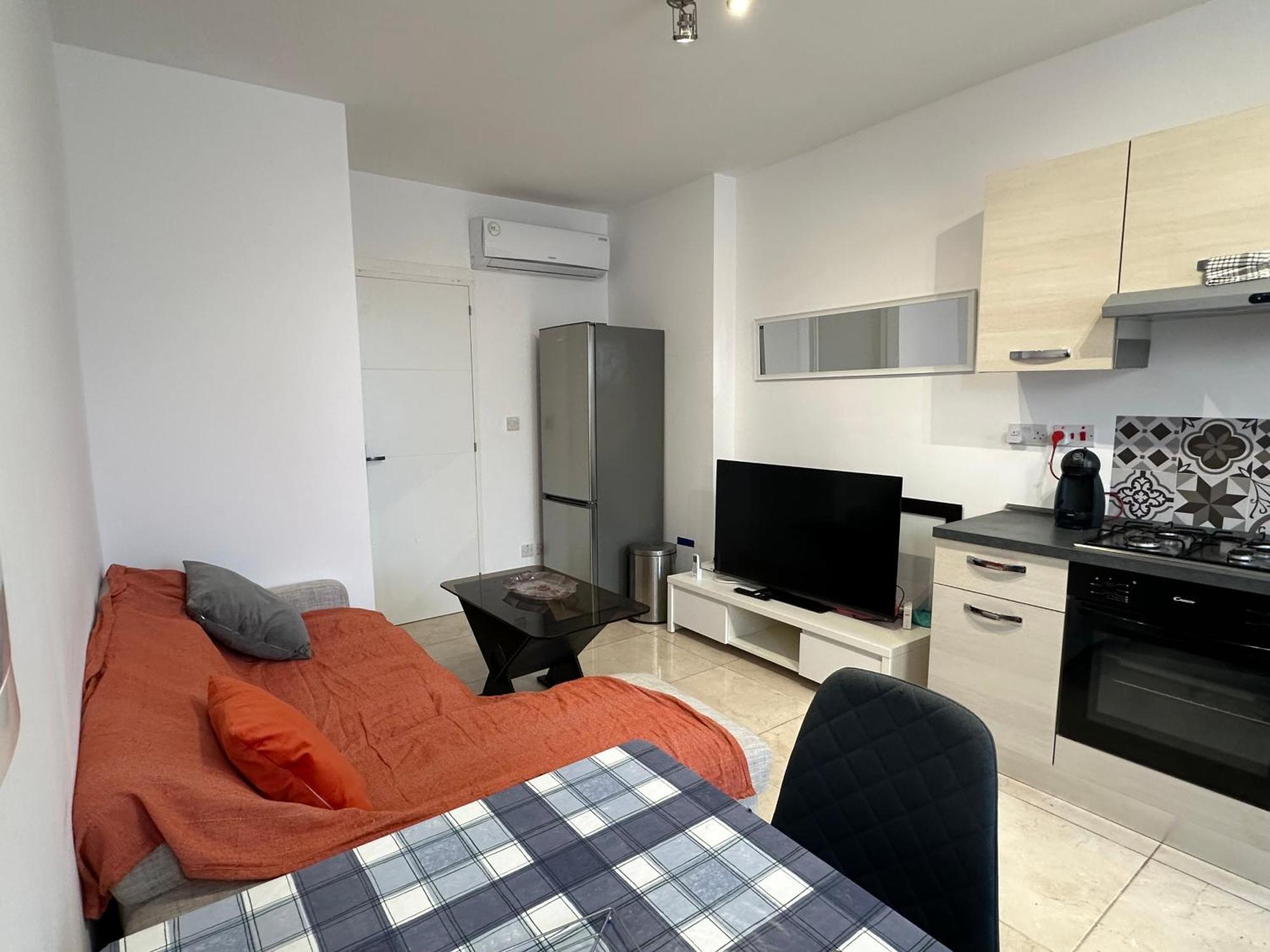One Bedroom Appartment With Terrace In Sliema Exteriör bild