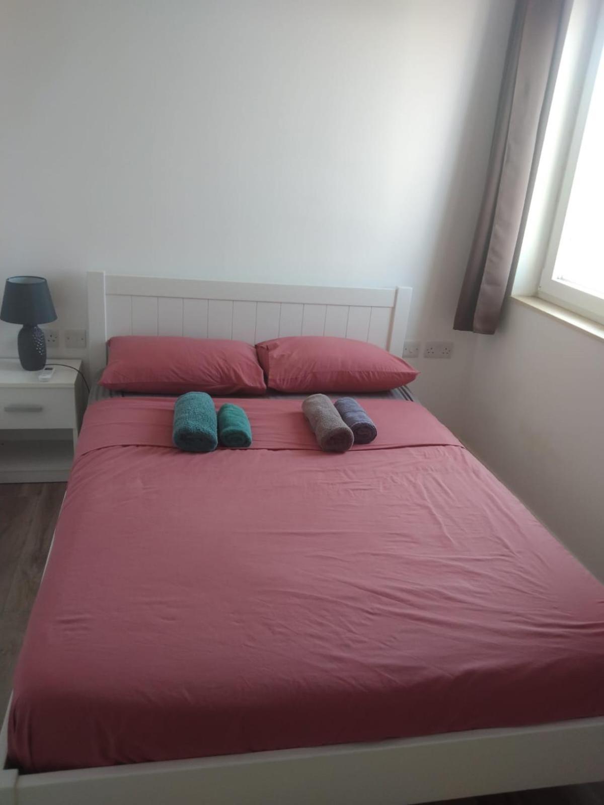 One Bedroom Appartment With Terrace In Sliema Exteriör bild